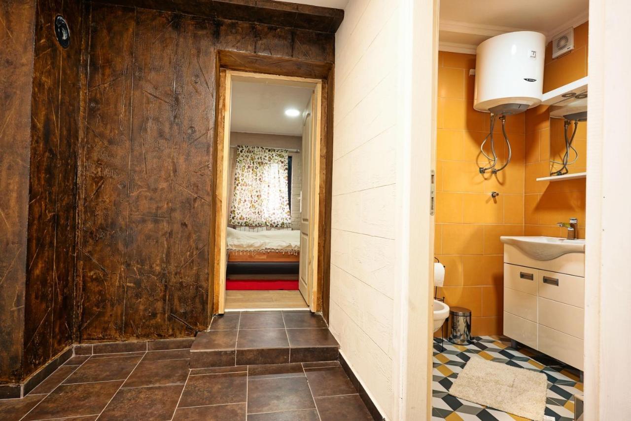 Zmaj Ognjeni Etno Concept Apartamento Kupinovo Exterior foto